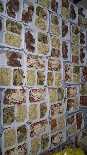 Lunch Semanal — 5 Guisados Mexicanos